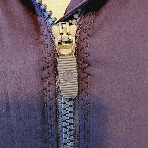 LULULEMON BLUE HOODED GATHERED WAIST ZIP POCKET JACKET SIZE 4 - Picture 7 of 12